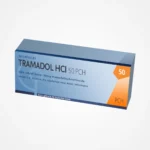 Flesje met tramadol 50 mg tabletten op recept, op een schone medische achtergrond.
